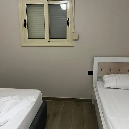 Large Vlorë